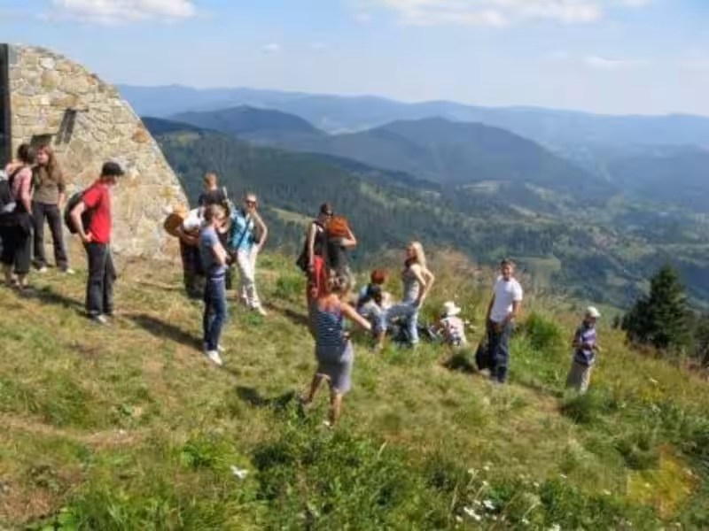 Becoming a Ukraine Volunteer: Making a Difference in War-Torn Ukraine Becoming a Ukraine Volunteer: Making a Difference in War-Torn Ukraine